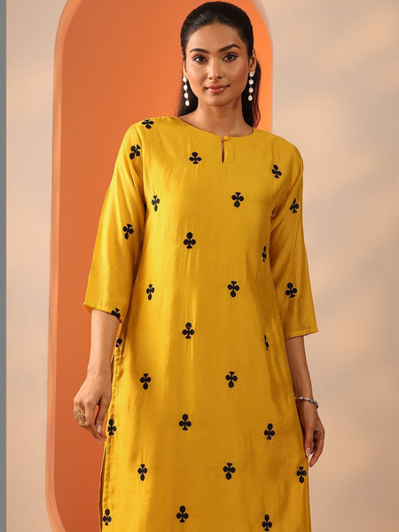 Women Floral Embroidered Regular Kurta with Trousers & With Dupatta