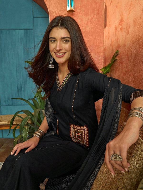 Women's Black Solid Rayon A-Line Kurta Pant Dupatta Set