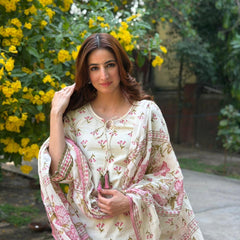 PASTEL BLOOM TASSEL FARSHI SUIT