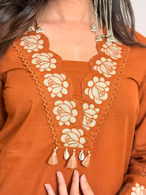 Floral Cutwork Embroidered Kurta Pants with Dupatta