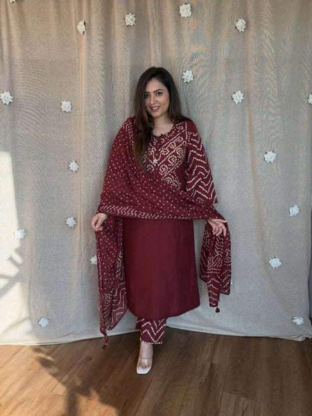 Maroon Bandhani Kurta Set With Dupatta