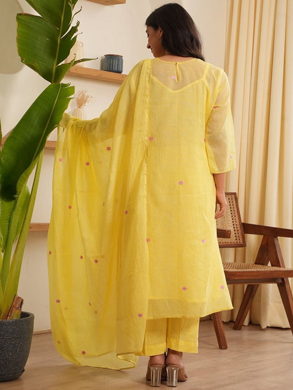 Women Floral Embroidered Anarkali Kurta with Trousers & Dupatta