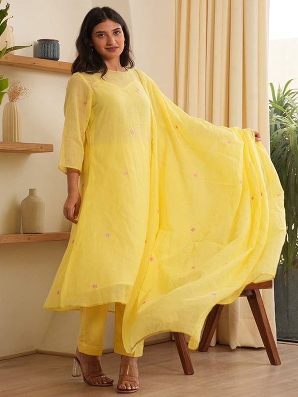 Women Floral Embroidered Anarkali Kurta with Trousers & Dupatta