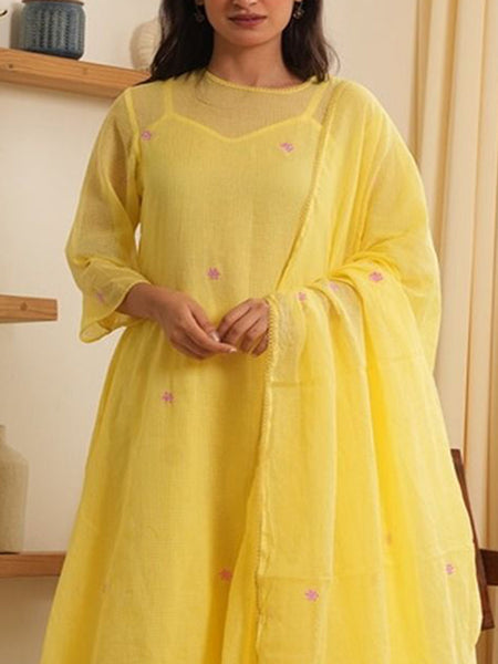 Women Floral Embroidered Anarkali Kurta with Trousers & Dupatta