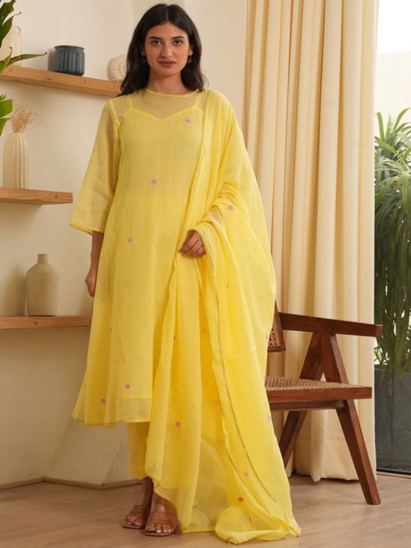 Women Floral Embroidered Anarkali Kurta with Trousers & Dupatta